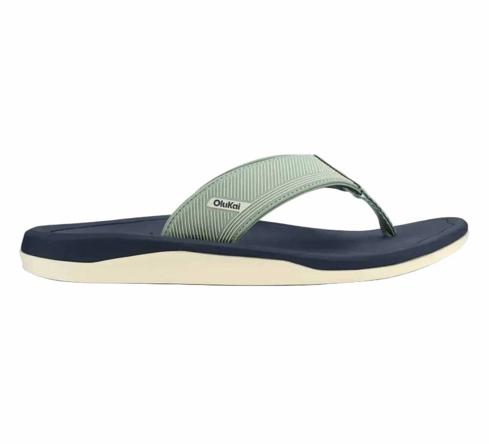 NEW OLUKAI men's ahi kai flip flops in seagreen/trench blue